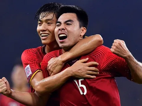Đức Huy nói gì khi bất ngờ ngồi dự bị tại Mỹ Đình?