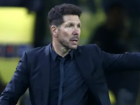 Thất bại kỷ lục, Simeone đưa Dortmund lên mây xanh