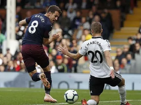 Điểm nóng Arsenal - Liverpool: Nóng bỏng khu trung tuyến