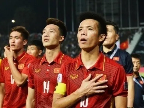 Điểm tin bóng đá Việt Nam sáng 07/09: Văn Quyết dùng băng đội trưởng của tuyển… nữ Việt Nam