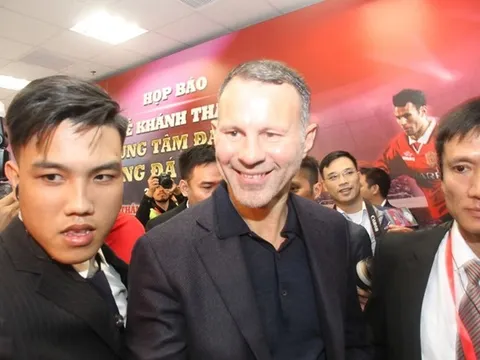 Điểm tin bóng đá Việt Nam tối 20/11: Hai huyền thoại MU muốn giúp Việt Nam dự World Cup 2030