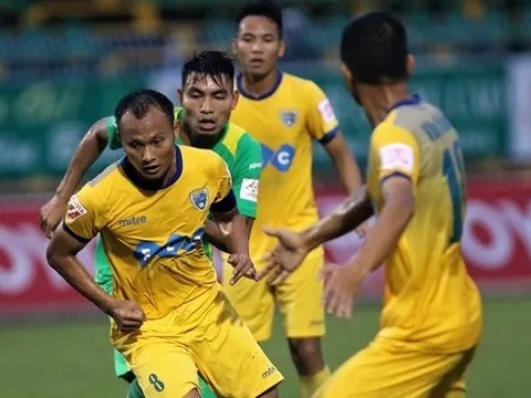 Điểm tin bóng đá Việt Nam tối 24/09: FLC Thanh Hóa đòi lại ngôi đầu