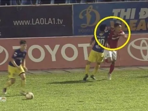 Điểm tin bóng đá Việt Nam tối 26/11: Bị Đội trưởng ĐT Việt Nam giật cùi chỏ, Nghiêm Xuân Tú nói gì?