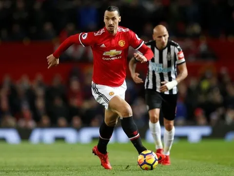 Điểm tin chiều 22/11: Ibra sắp đi vào lịch sử; Arsenal tranh hàng Bundesliga