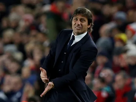 Điểm tin sáng 26/08: Man Utd quyết mua hậu vệ trái Celtic, Conte 'cầu cứu' Chelsea