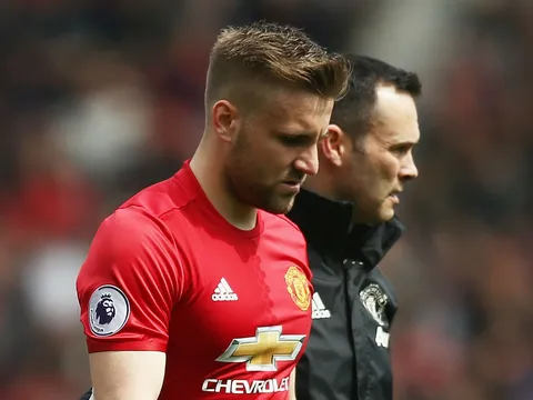 Điểm tin sáng 27/10: Shaw tính chuyện rời M.U; Chelsea hỏi mua Giroud