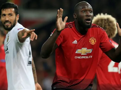 Điểm tin tối 03/10: M.U bị sờ gáy; Barca lại nổ bom tấn từ Liverpool?