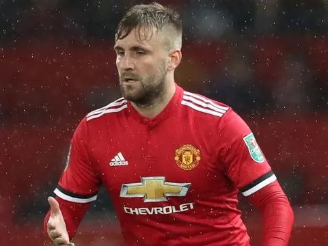 Điểm tin tối 23/12: M.U tống tiễn Shaw; Man City cuỗm người Barca