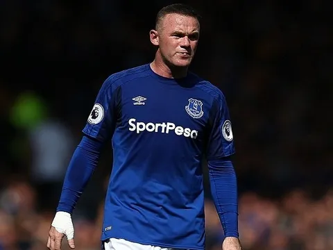 Dính bê bối, Rooney vẫn được ra sân trước Tottenham