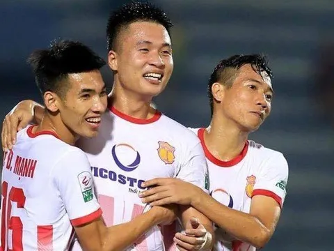 Học trò thầy Park nói gì khi giúp đội nhà ở lại V-League 2018?