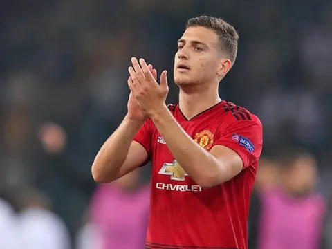 "Luke Shaw và Diogo Dalot có kém gì Robertson và Alexander-Arnold?"