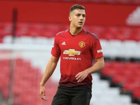 Diogo Dalot có điều bất ngờ, CĐV M.U mừng rơn