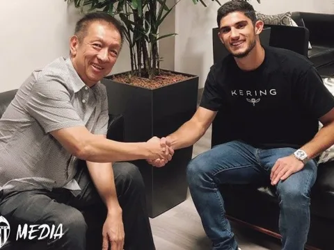 CHÍNH THỨC: Valencia chiêu mộ thành công Ronaldo 'đệ nhị'
