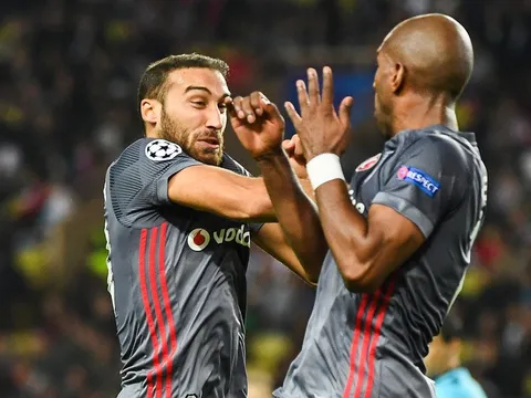 "Độc cô cầu bại" Besiktas bay cao nhờ niềm cảm hứng Quaresma
