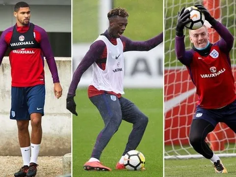 Đội hình Anh gặp Đức chơi ít hơn Rooney 18 trận