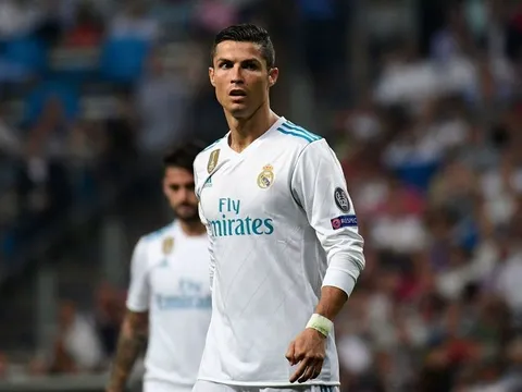 Đội hình khủng nhất trong FIFA 18: Real, Barca thống trị