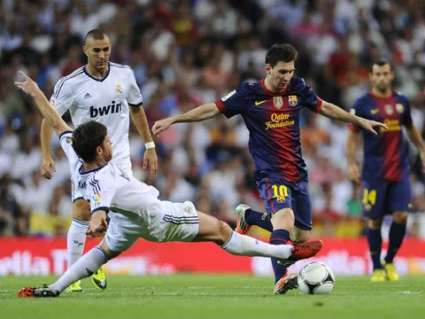ĐỐI THOẠI cùng Xabi Alonso: Chặn Messi, tôi phải dùng thủ đoạn đê hèn