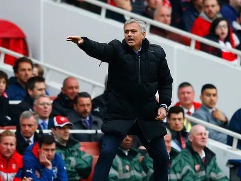 Đối thoại Jose Mourinho: M.U có dám đôi công với Arsenal?