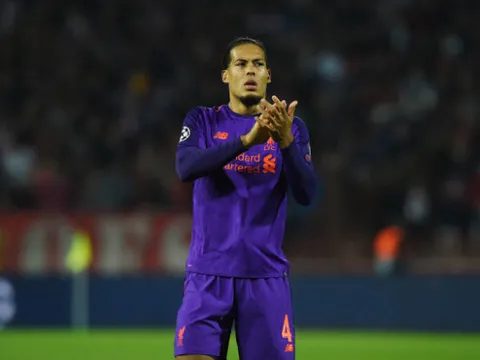 Đối thủ dứt điểm và đây là cách 'người mẫu' Van Dijk ngăn cản