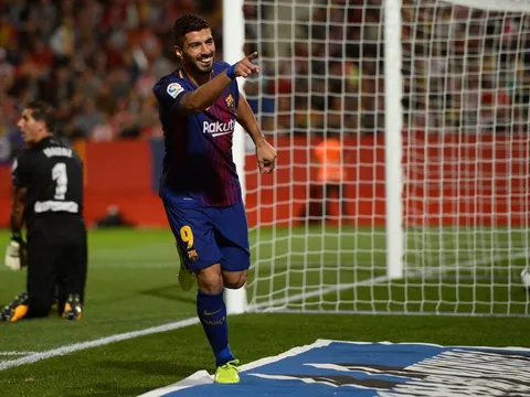 Đối thủ phản lưới liên tục, Barca nhẹ nhàng thắng trận thứ 6