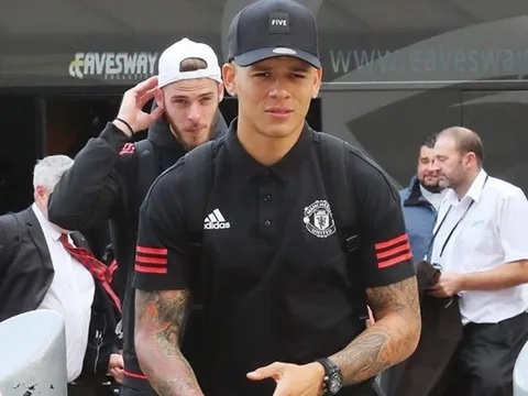 Đón loạt viện binh trở lại, Man Utd lên đường chiến Benfica