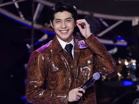 Động thái mới nhất của Noo Phước Thịnh hậu lộ tin nhắn riêng tư với một chàng trai