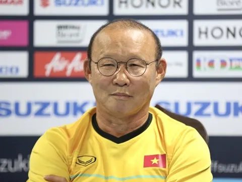 HLV Park Hang-seo cảm ơn học trò, khen Văn Đức hay nhất trận