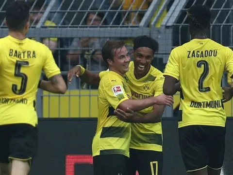 Sau vòng 2 Bundesliga: Dortmund chễm chệ ở ngôi đầu