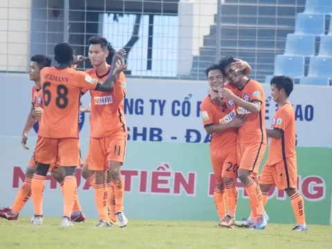 Cựu tuyển thủ U23 Việt Nam ghi bàn, SHB Đà Nẵng tiễn XSKT Cần Thơ về gần hạng nhất
