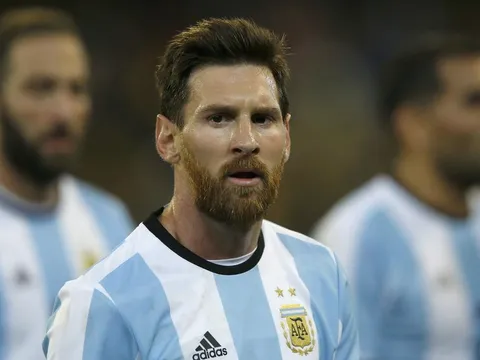 ĐT Argentina lên danh sách: Messi không được nghỉ