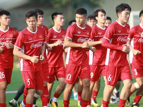 Danh thủ Hồng Sơn: "Đây là thế hệ vàng tiếp theo của ĐT Việt Nam"