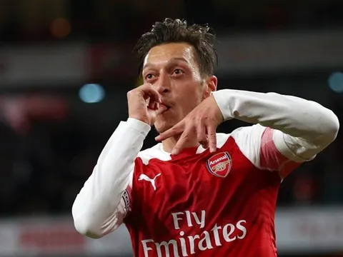 Dư âm chiến thắng của Arsenal: Ozil trở lại, cẩn thận "dao 2 lưỡi"