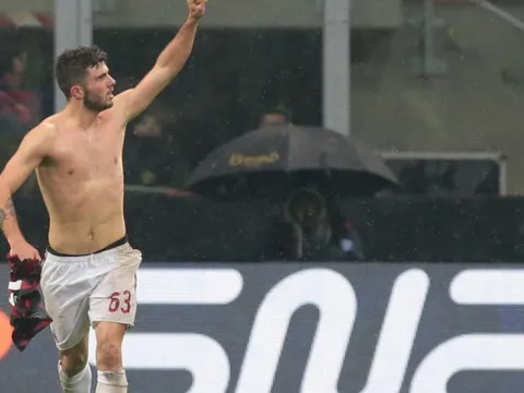 Dự bị lên tiếng trong hiệp phụ, Milan tiến vào bán kết Coppa Italia