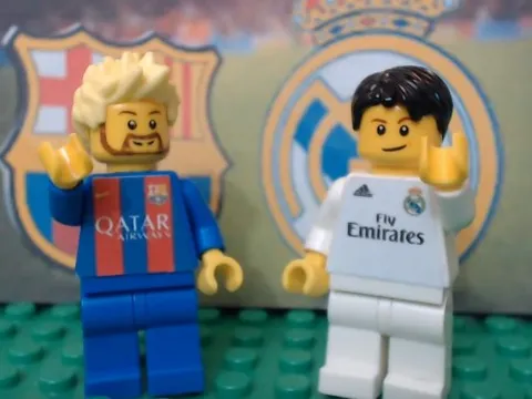 Đường tới El Clasico theo phong cách Lego