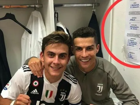 Dybala vô tình để lộ bí mật nội bộ Juventus khi chụp ảnh cùng Ronaldo
