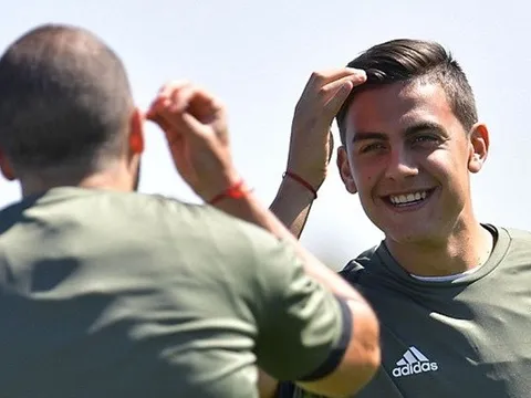 Dybala tập sẵn màn ăn mừng trước trận gặp Barcelona