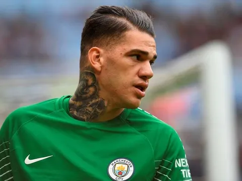 'Ederson chẳng có cơ hội nào. Đó phải là ƯCV cho bàn thắng đẹp nhất mùa'