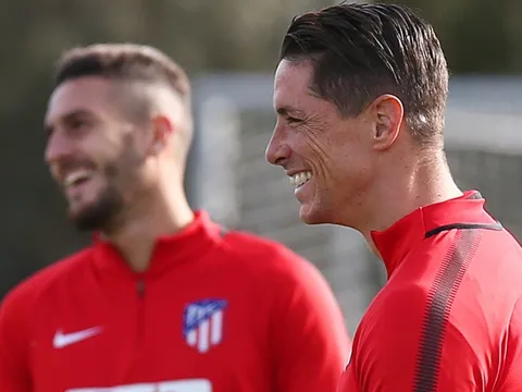 El Nino cười tít mắt trong ngày tập luyện vất vả của Atletico Madrid