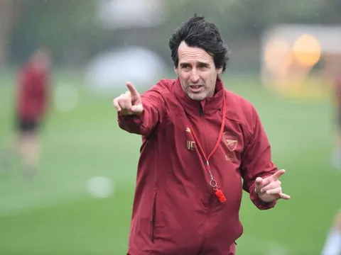 HLV Emery chỉ ra 4 sao trẻ có thể đá chính ở Arsenal