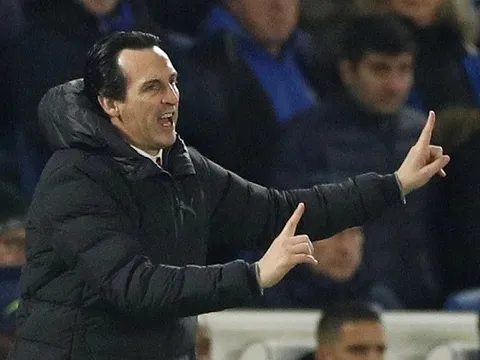 "Emery-ball" đối diện với thử thách cực đại ở Anfield