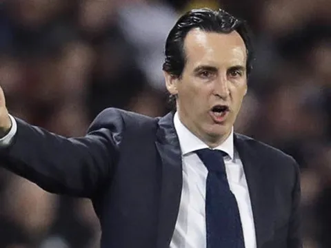 Emery lý giải vì sao "cầu thủ hay nhất" Arsenal phải rời sân