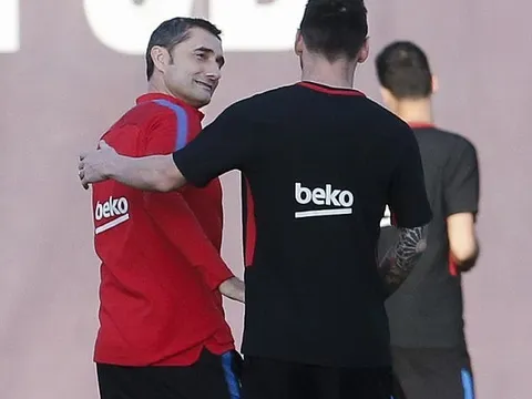 Ernesto Valverde ngả mũ thán phục bởi đẳng cấp của Lionel Messi