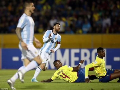 Messi, người hùng mang dư vị đắng