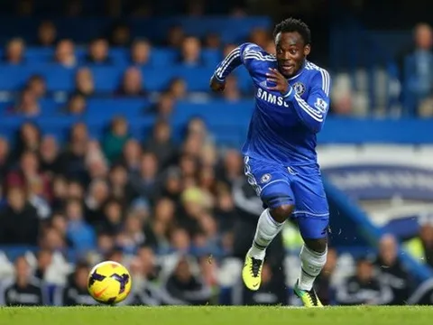 Essien đưa ra lời khuyên tương lai với "Ramsey 2.0"