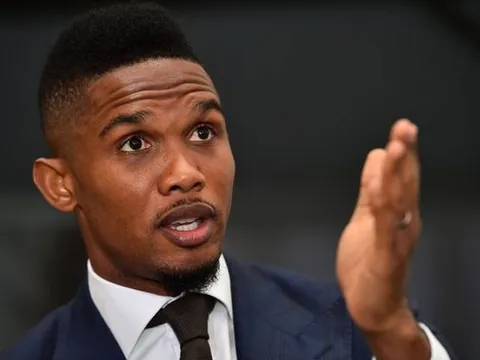 Eto’o lại đau đầu vì... con rơi