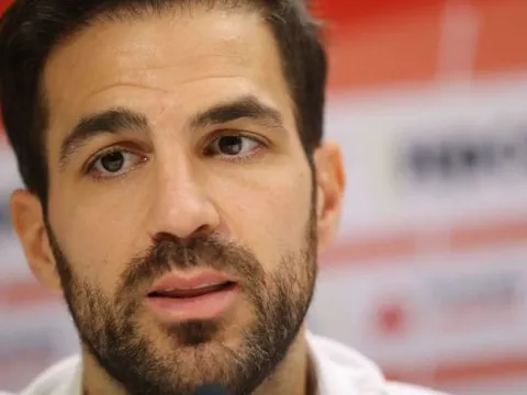 Fabregas nói lời thật lòng khi Henry bị sa thải