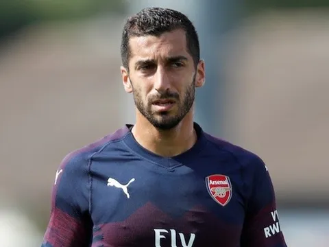 Fan Arsenal giận dữ chỉ đích danh cái tên "phải đi" ở trận Bournemouth