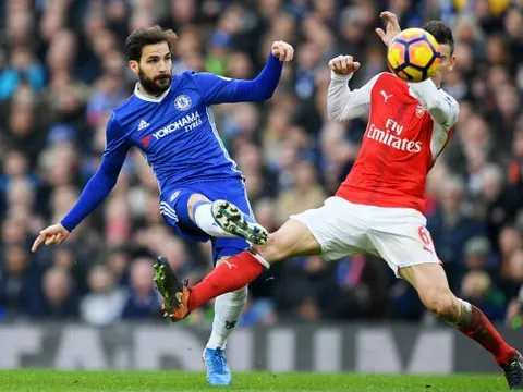 Fan Arsenal 'muốn phát khóc' khi hay tin sao Chelsea sắp ra đi