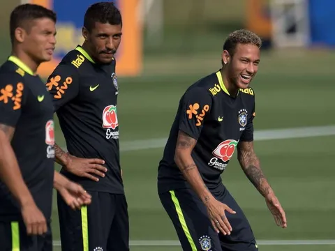 Fan Barcelona ủng hộ Paulinho triệt hạ Neymar