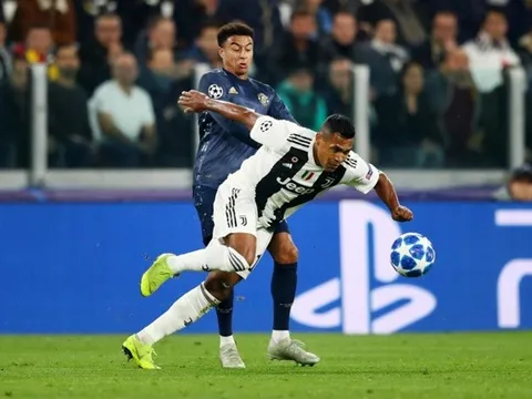 Fan MU khó hiểu với 1 sự lựa chọn của Mourinho trận Juve